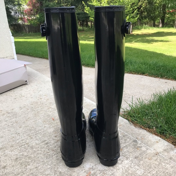 Hunter’s Original Black Tall Gloss Rain Boots - Picture 4 of 6